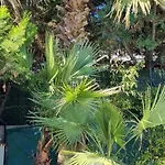 Spacieuse A Avec Piscine Et Jardin. 빌라 *