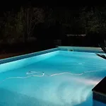 Spacieuse A Avec Piscine Et Jardin. ヴィラ