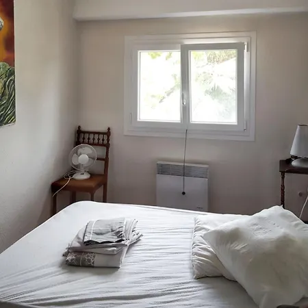 Villa De 4 Avec Piscine Privee Jardin Clos Et Wifi A A 1 Km De La