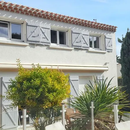Spacieuse A Avec Piscine Et Jardin. * Agde