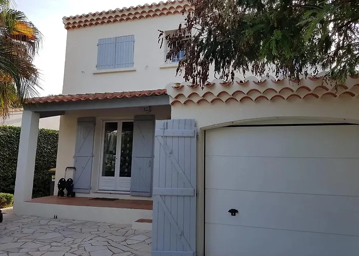 Spacieuse à Avec Piscine Et Jardin. * Agde